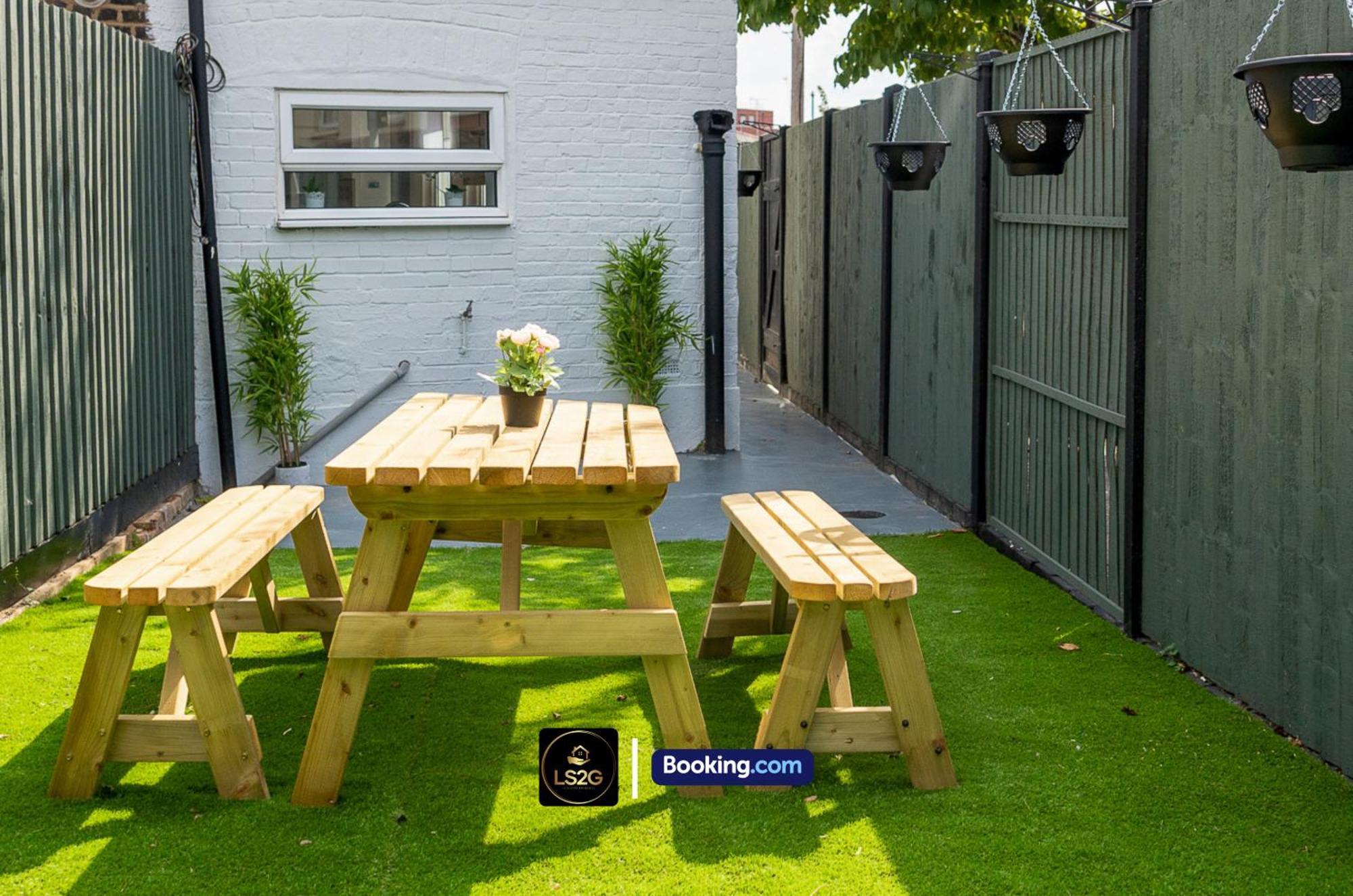 Stunning House By Ls2G Short Lets & Serviced Accommodation Greater London With Free Wifi Экстерьер фото