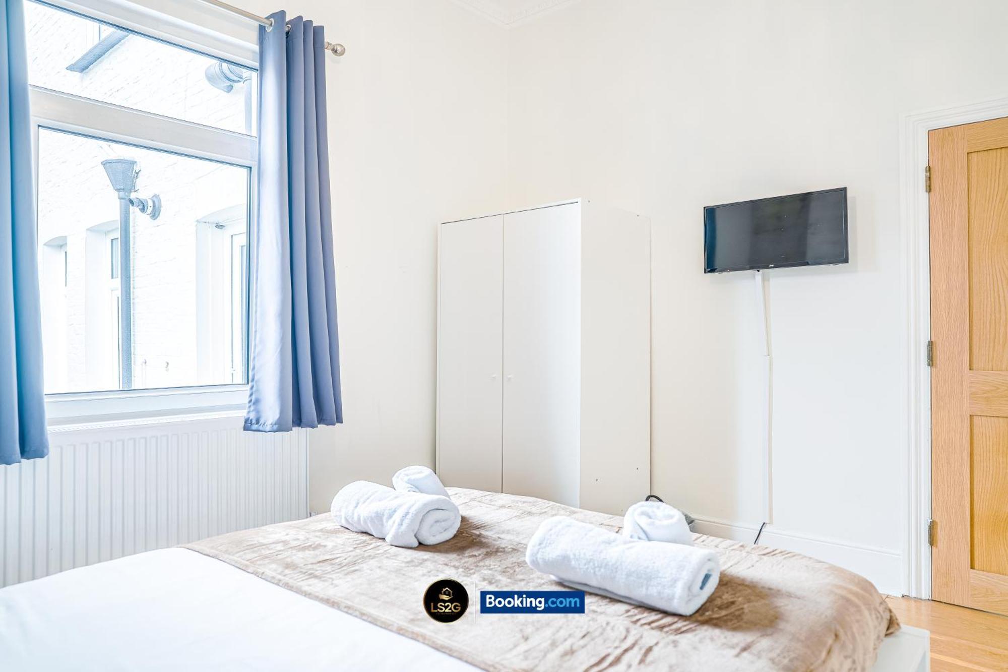 Stunning House By Ls2G Short Lets & Serviced Accommodation Greater London With Free Wifi Экстерьер фото