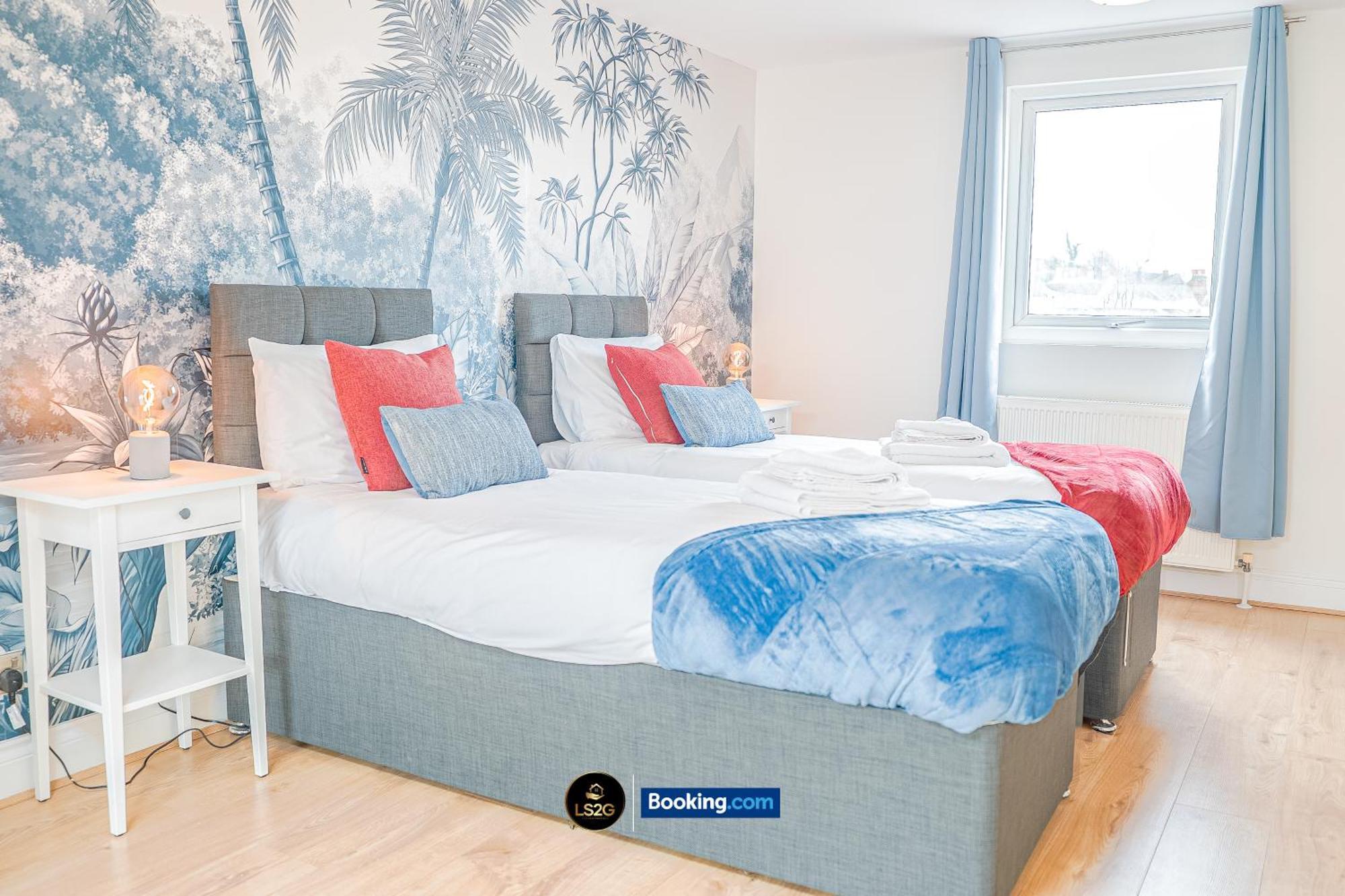 Stunning House By Ls2G Short Lets & Serviced Accommodation Greater London With Free Wifi Экстерьер фото