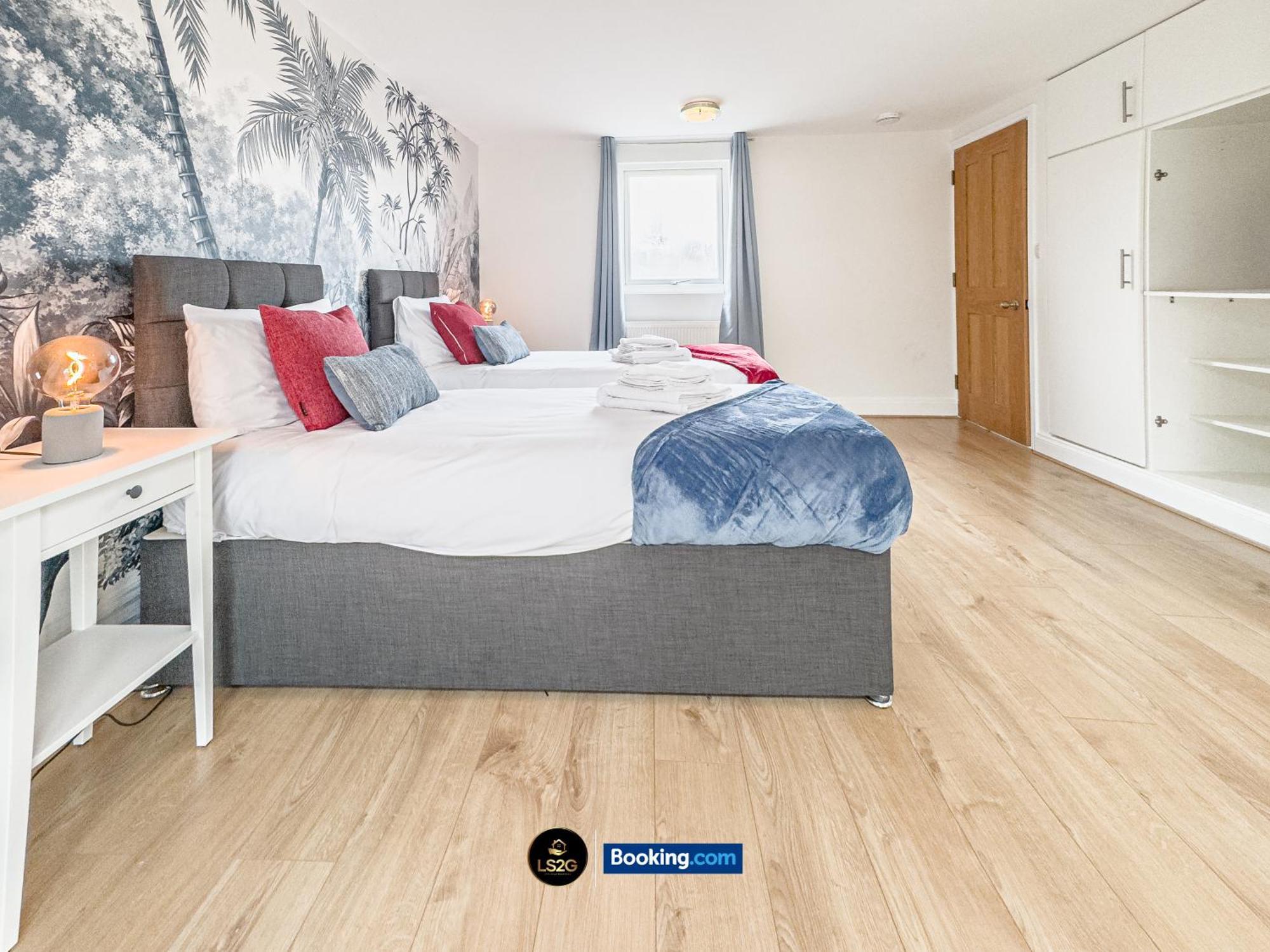 Stunning House By Ls2G Short Lets & Serviced Accommodation Greater London With Free Wifi Экстерьер фото
