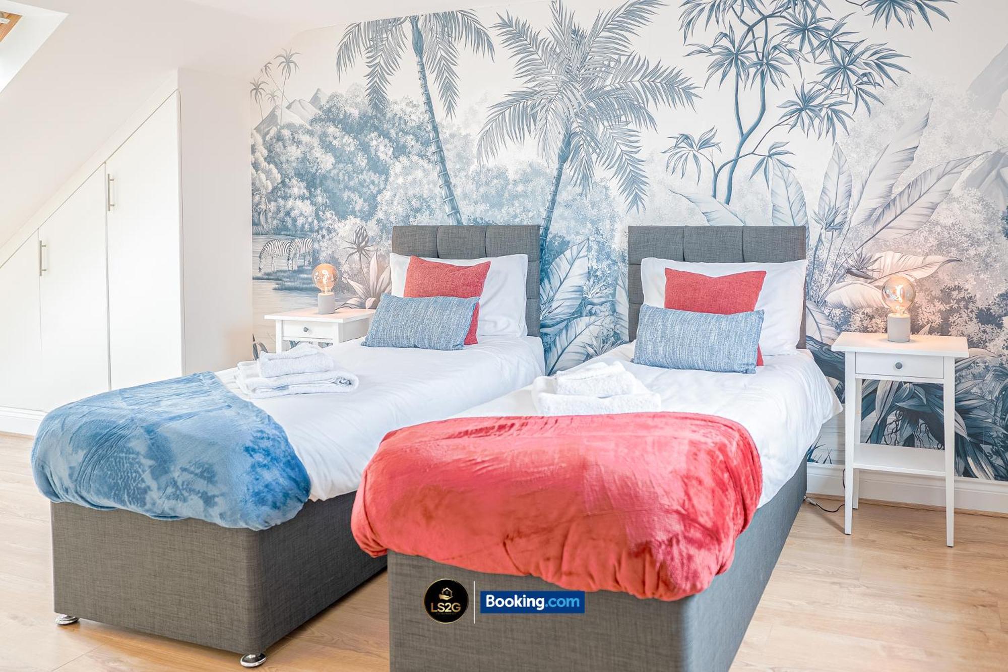 Stunning House By Ls2G Short Lets & Serviced Accommodation Greater London With Free Wifi Экстерьер фото