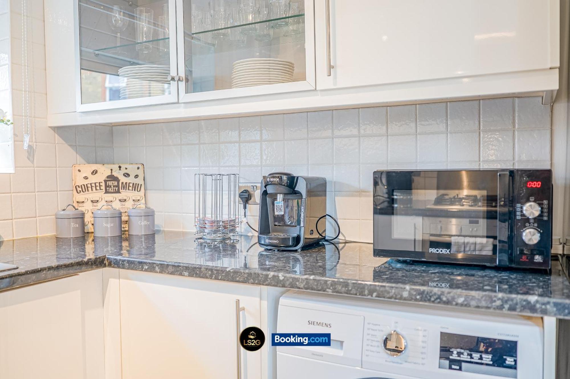 Stunning House By Ls2G Short Lets & Serviced Accommodation Greater London With Free Wifi Экстерьер фото