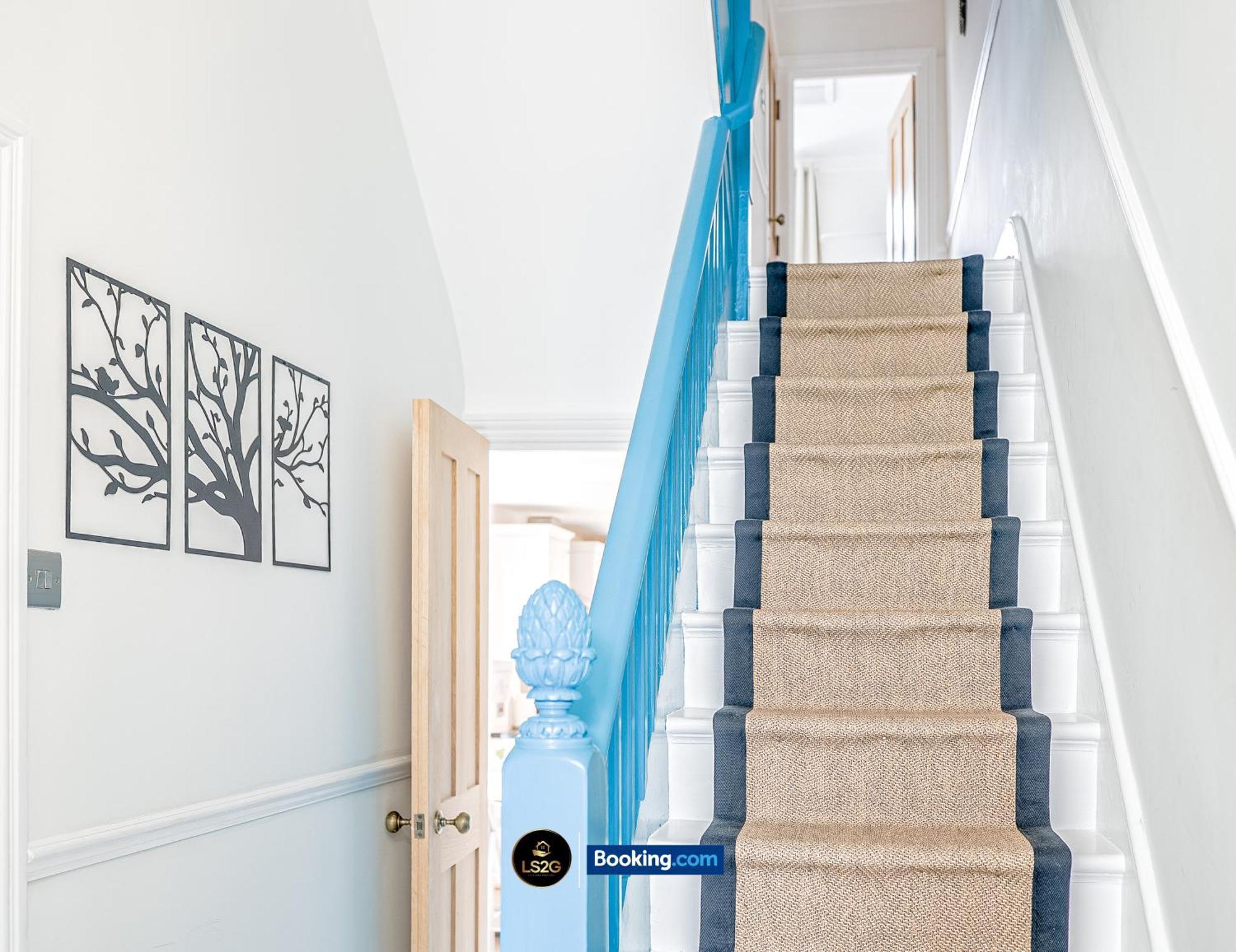 Stunning House By Ls2G Short Lets & Serviced Accommodation Greater London With Free Wifi Экстерьер фото