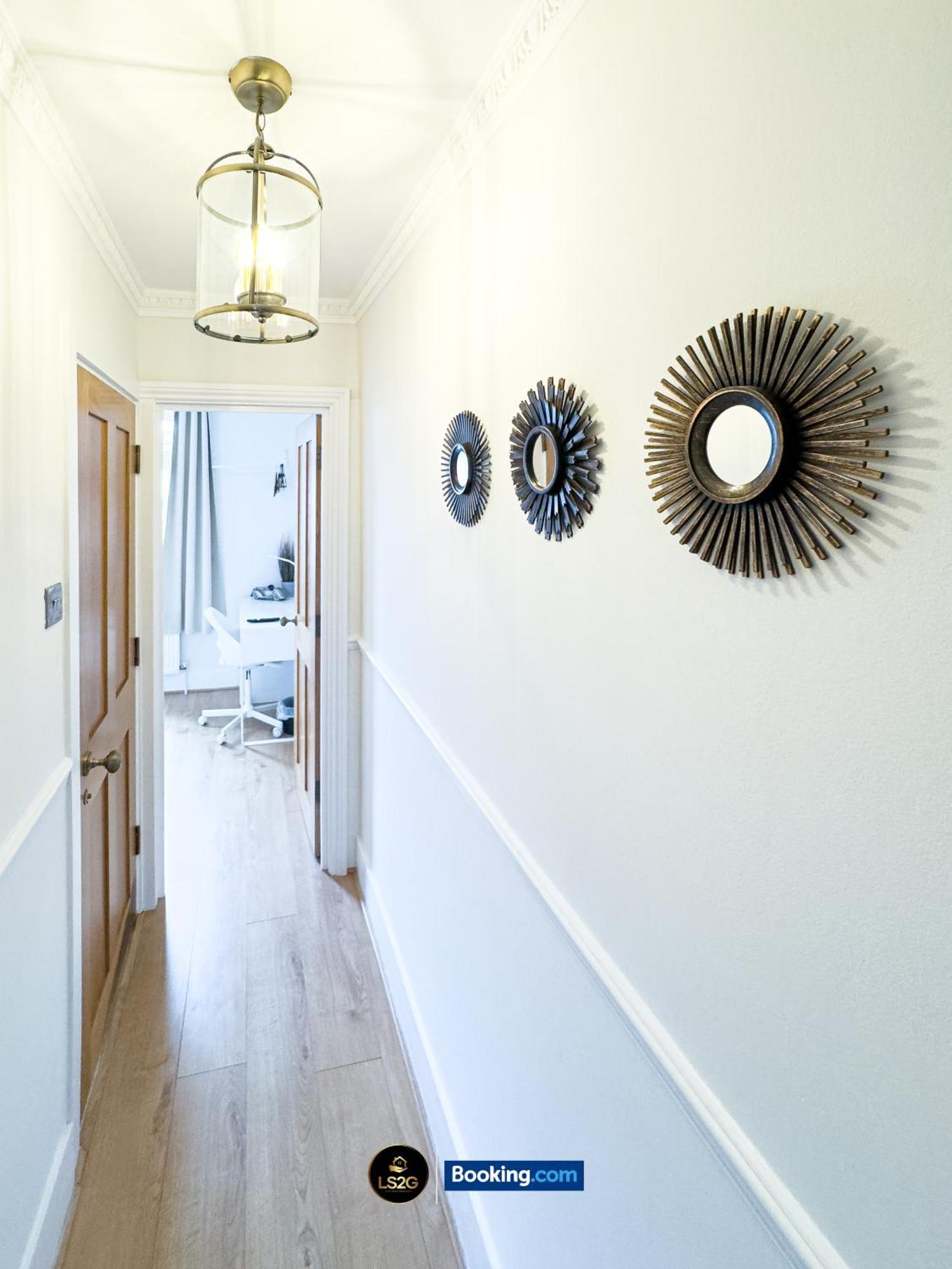 Stunning House By Ls2G Short Lets & Serviced Accommodation Greater London With Free Wifi Экстерьер фото